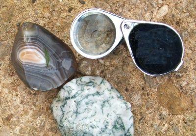 Geolo�ko pove�evalno steklo / geolo�ka lupa